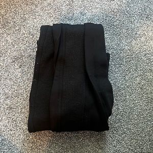 BLACK LULULEMON LEGGINGS